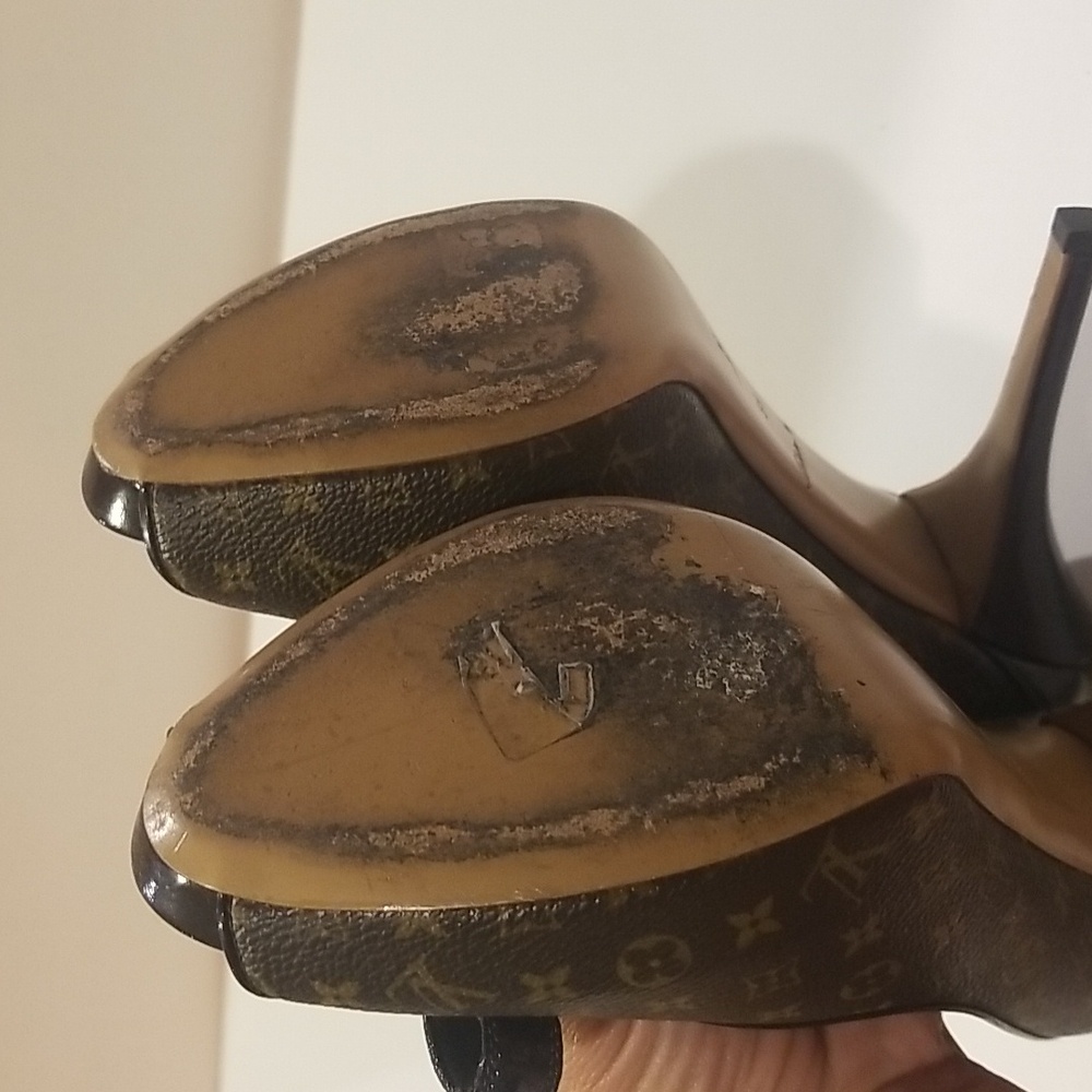 Louis Vuitton  Monogram  peep toe heels 39 - Picture 10 of 13